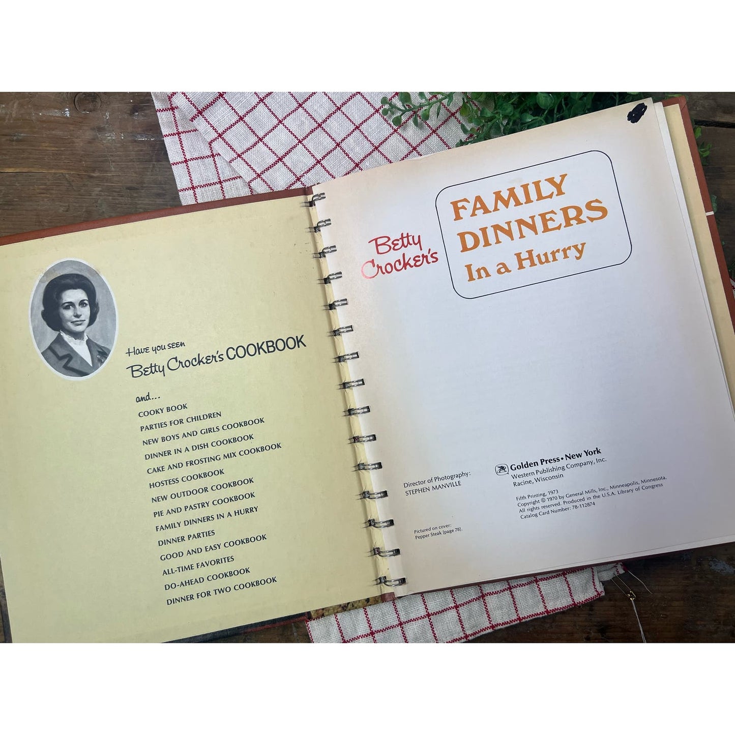 Betty Crocker’s family dinner in a hurry 1973 printing
