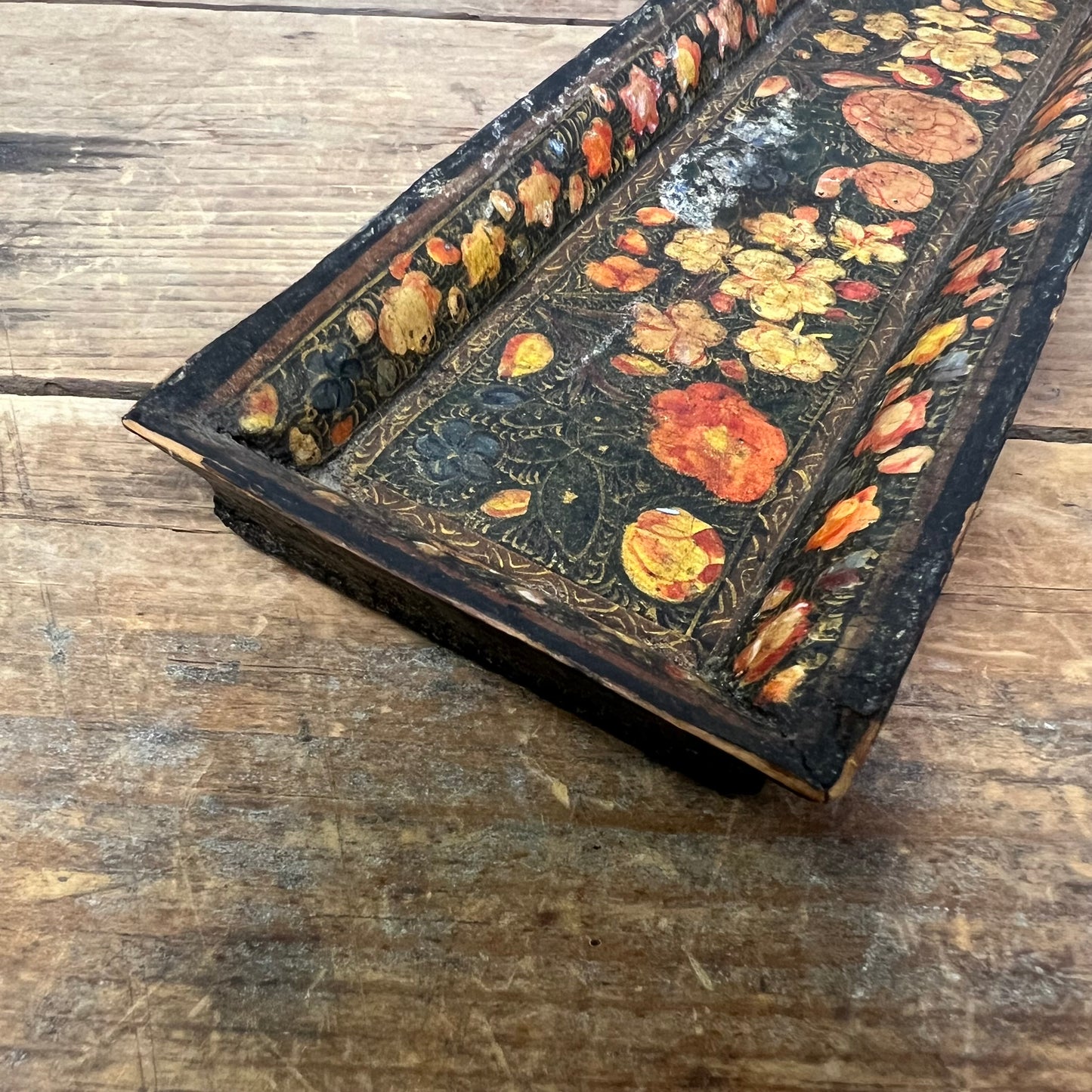 Pretty Kashmiri Papier Mache Desk Tray/Pen Tray, Kashmir, India, Late 19th-Early 20th c.