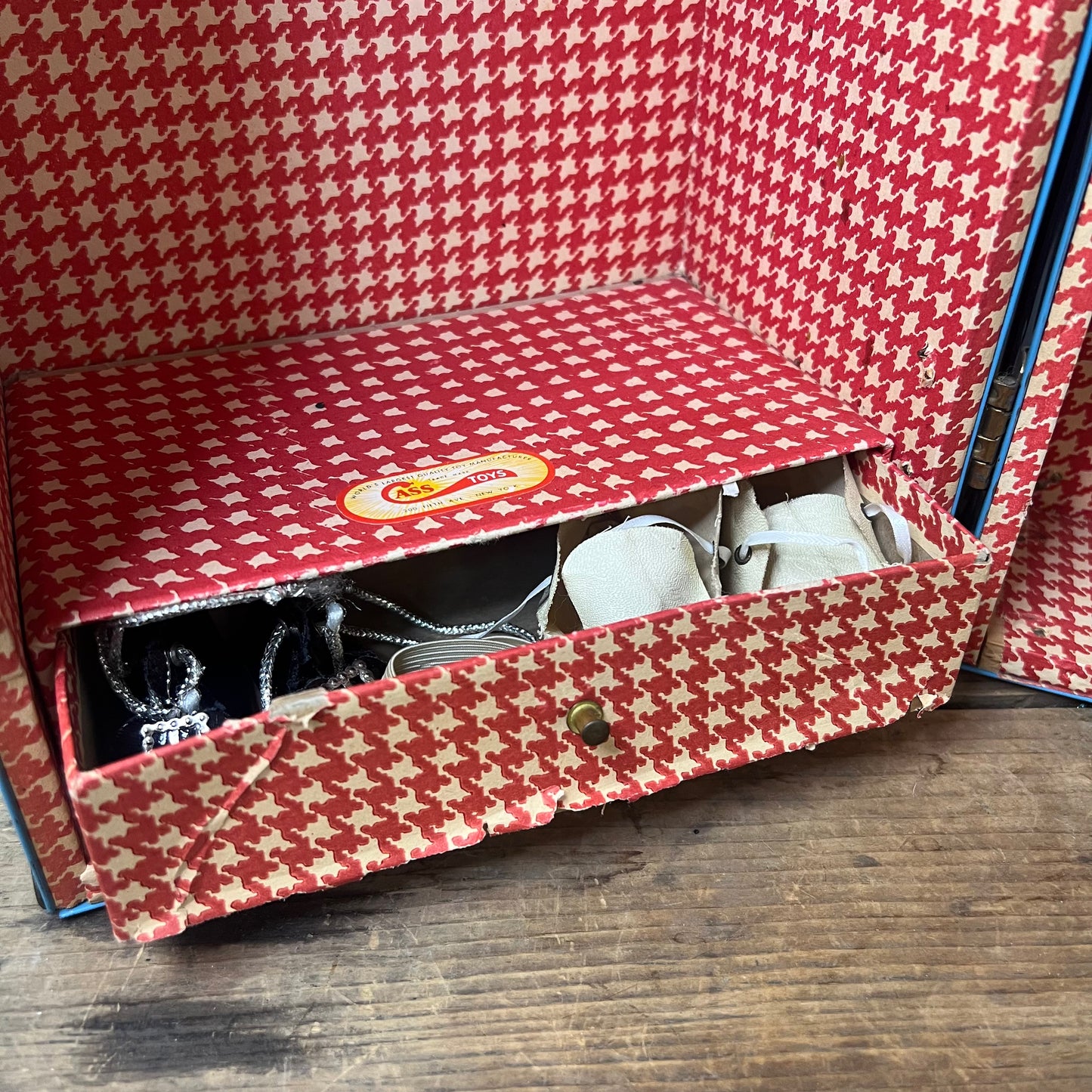 Vtg 1950s BLUE METAL DOLL TRUNK Locker Case METAL WARDROBE by Cass Toys