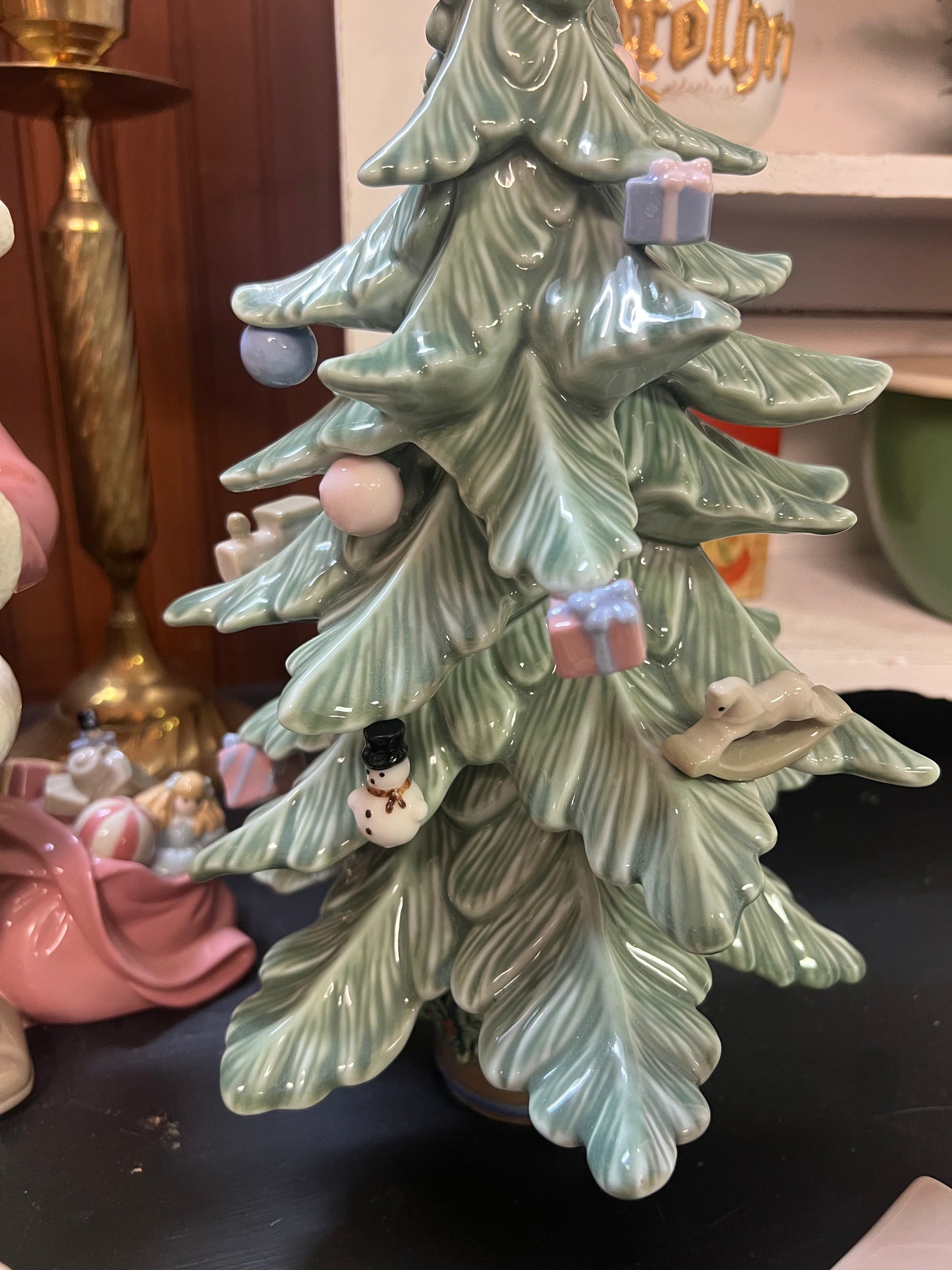 Grandeur Noel 8 pc. Porcelain Christmas scene
