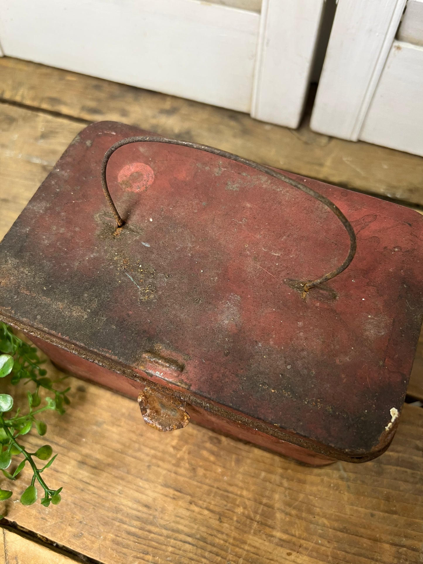Antique Primitive Rusty Pink/Faded Red Metal Tin Box w handle