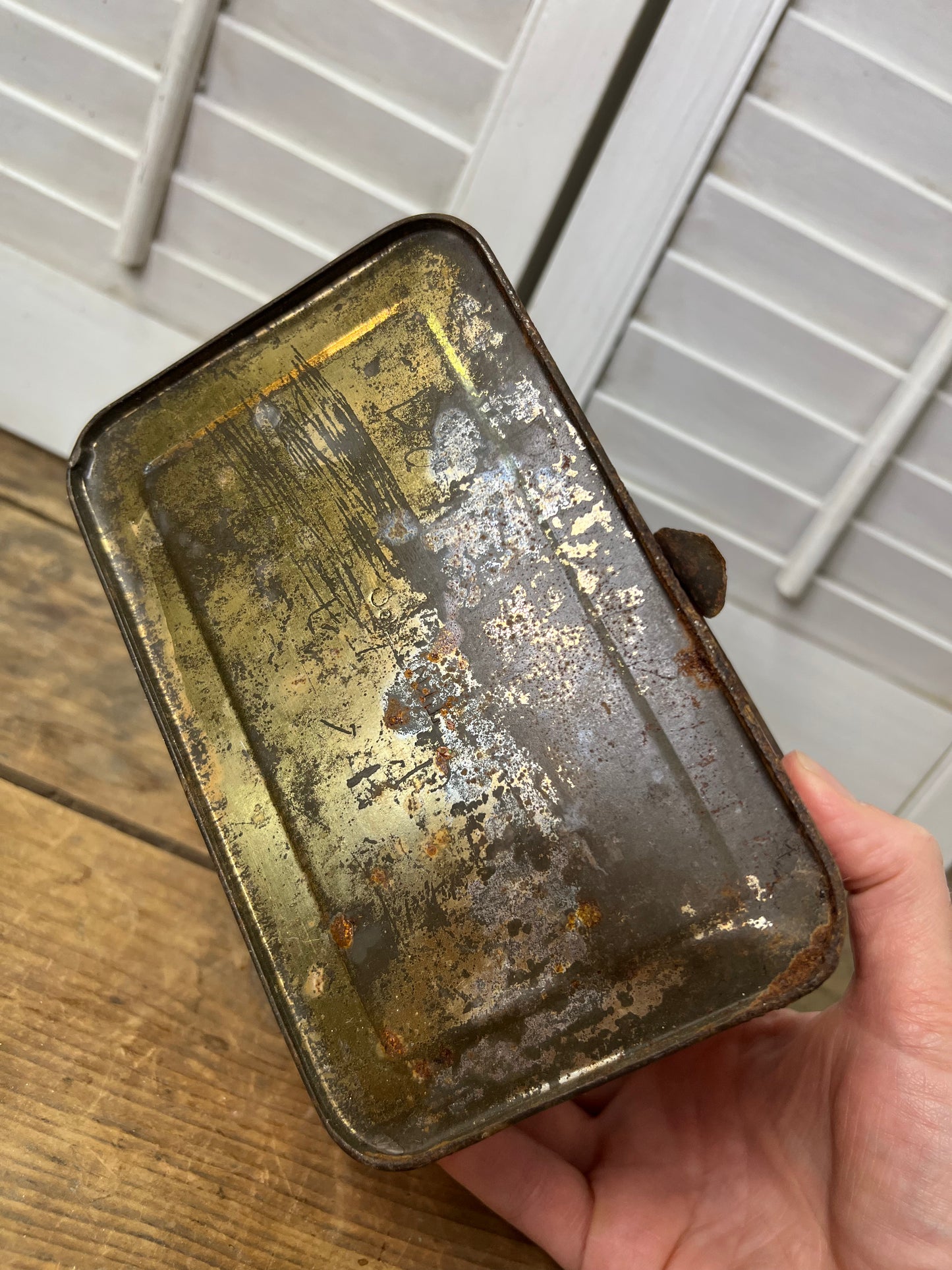 Antique Primitive Rusty Pink/Faded Red Metal Tin Box w handle