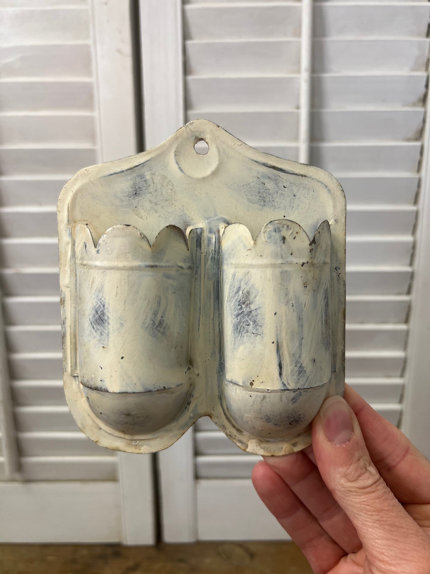 Vintage tin wall hanging tin match holder