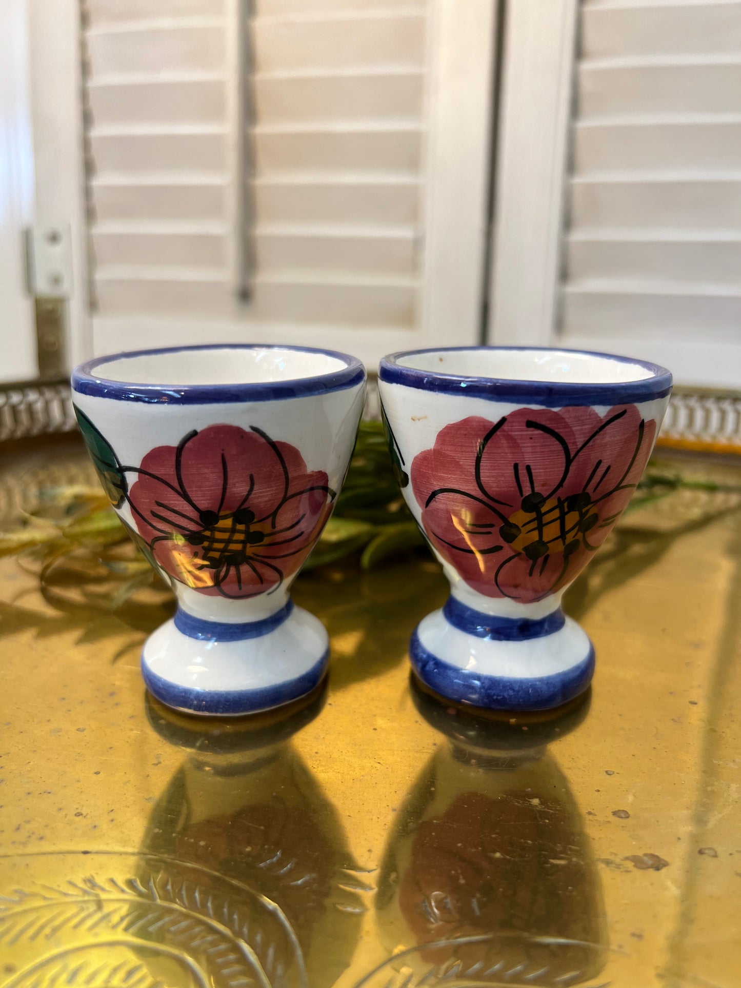Vintage hand painted egg cup