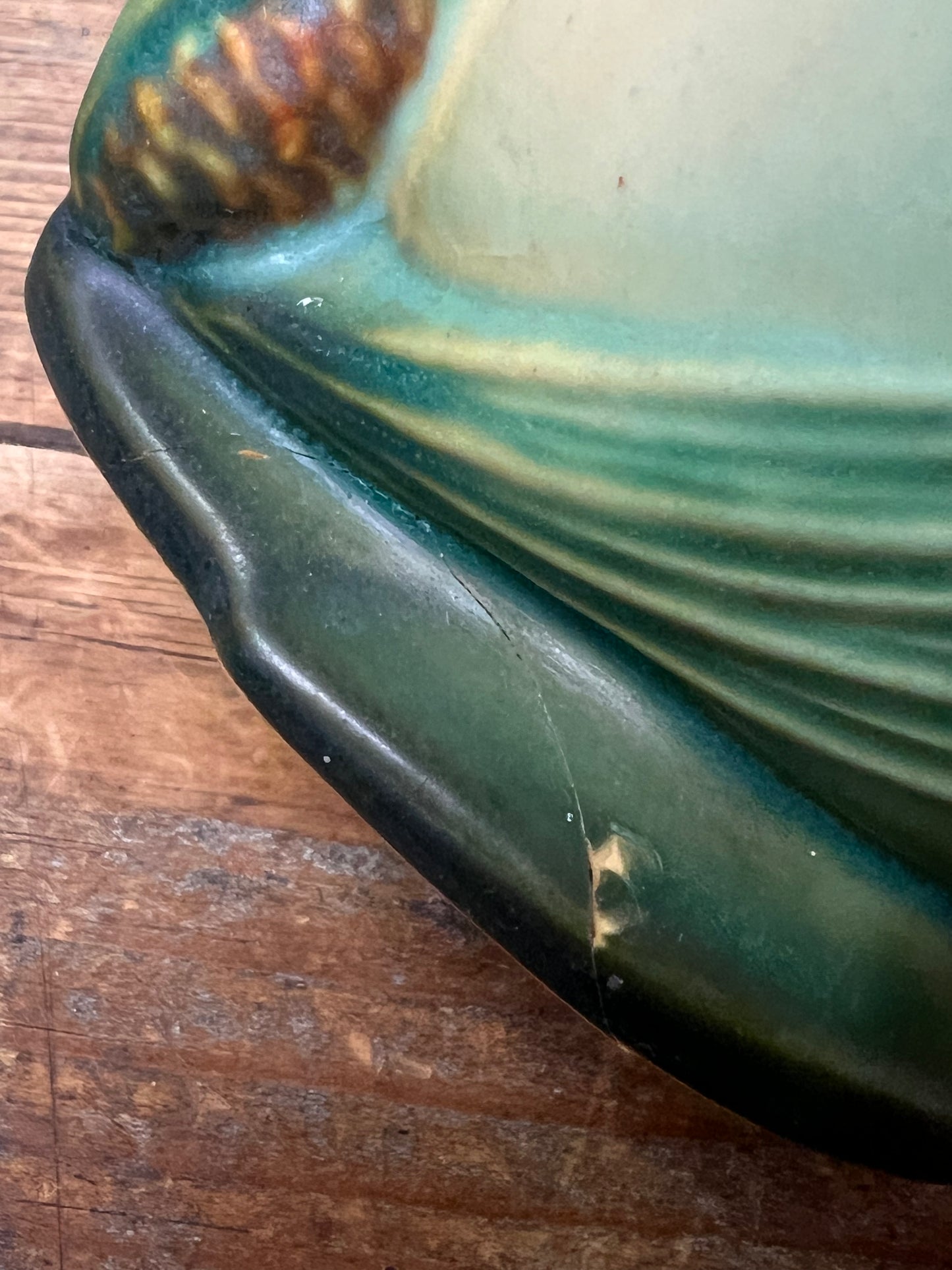 Rare Vintage Roseville Pottery Pine Cone Green Match/Cigarette Holder, 498