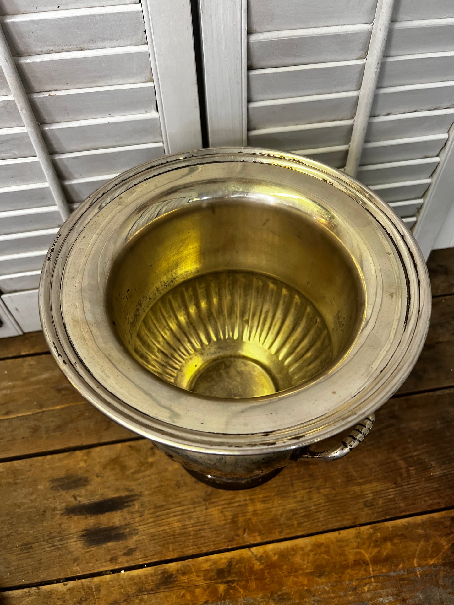 Vintage international silver co. Silverplate champagne bucket/ vase/ wine cooler