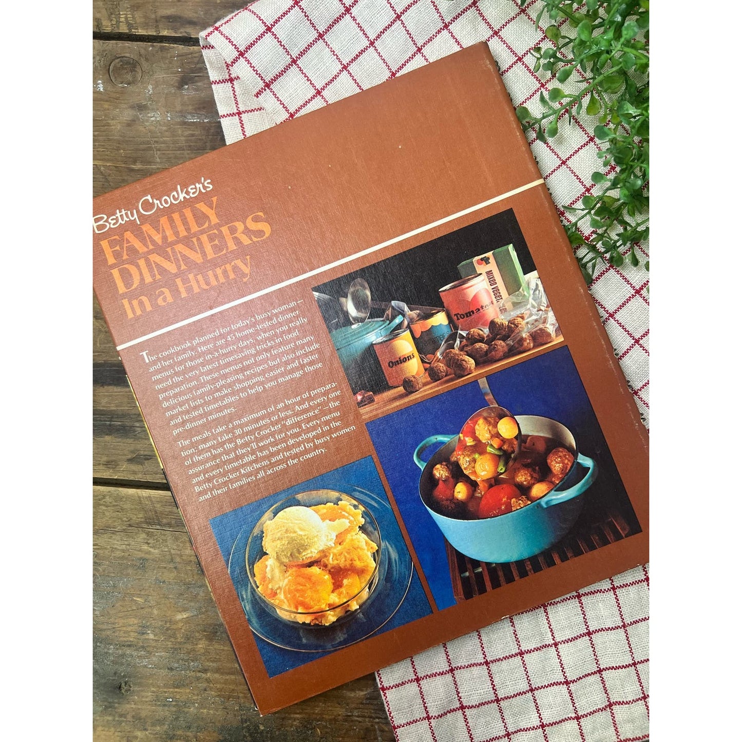 Betty Crocker’s family dinner in a hurry 1973 printing