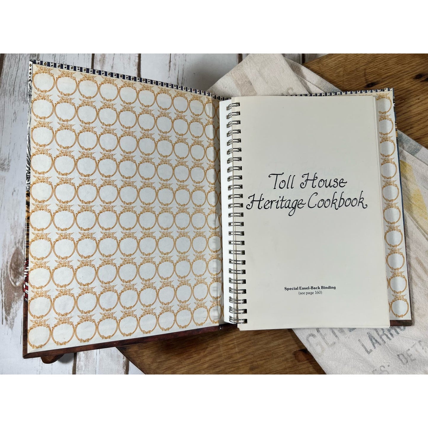 Vintage Toll house heritage cookbook, a collection of favorite dessert, recipes, 1980