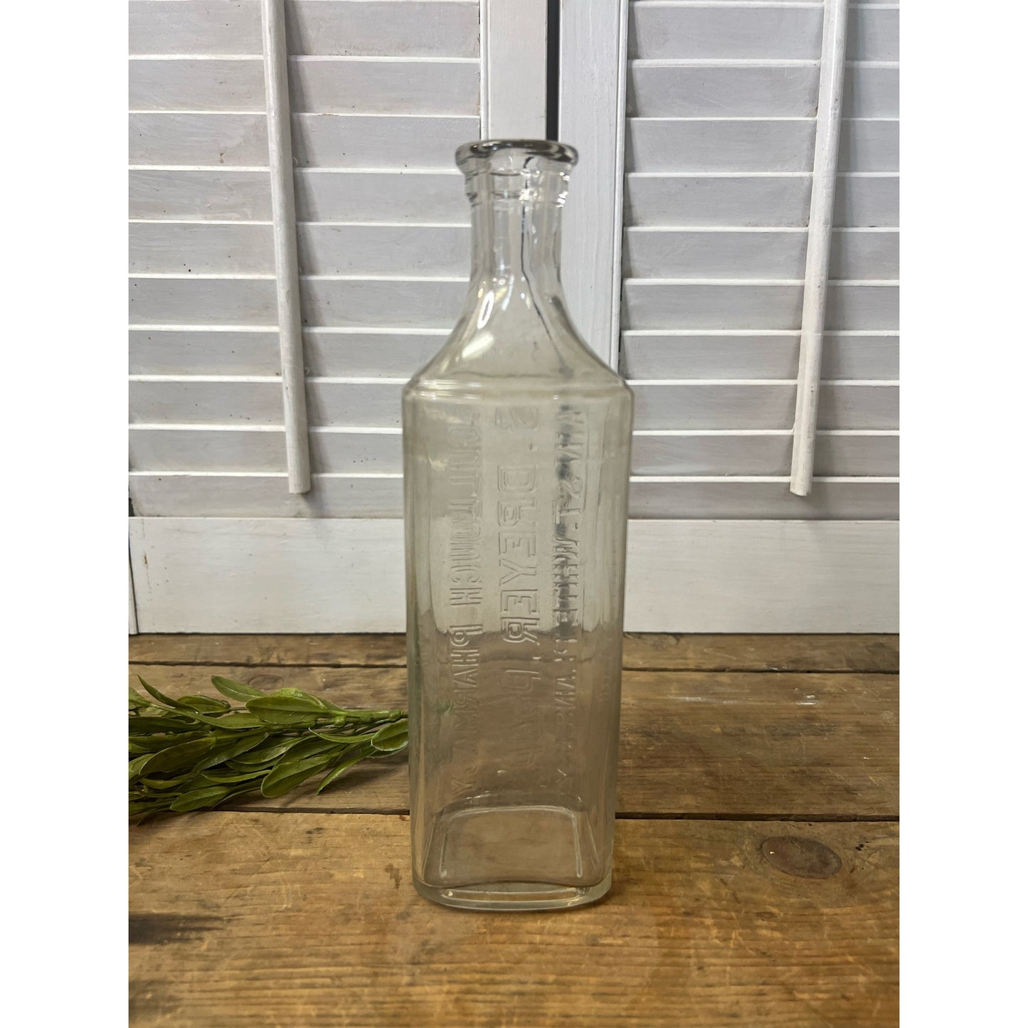 Antique Pharmacy Bottle McCullough Pharmacy S. Dreyer, prop. Main St. White Plains NY