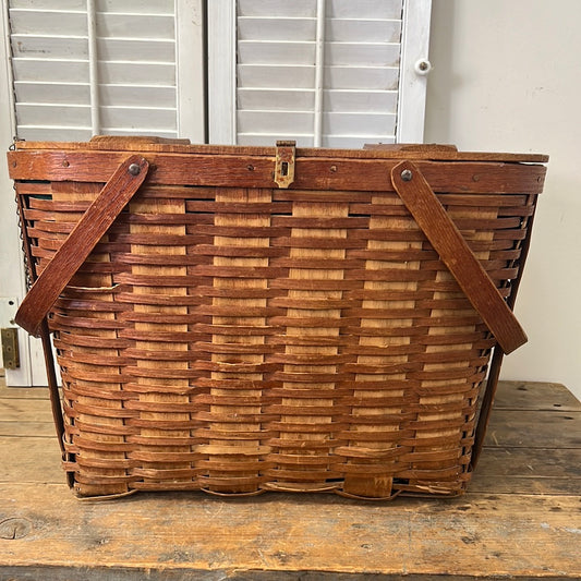 Wov-N-Wood Jerywil Picnic Basket