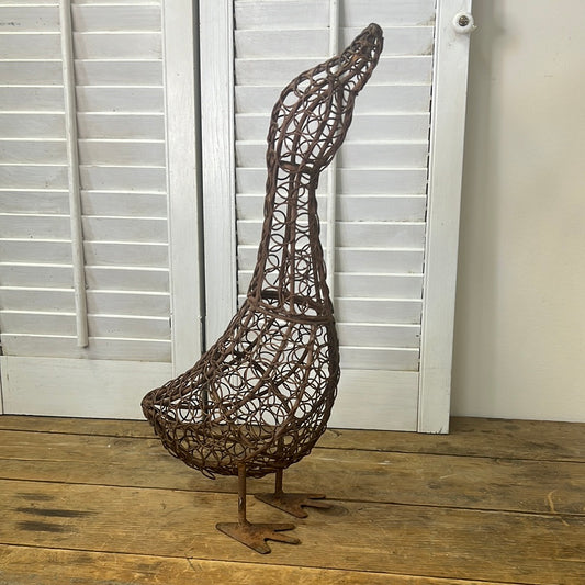 Wire goose