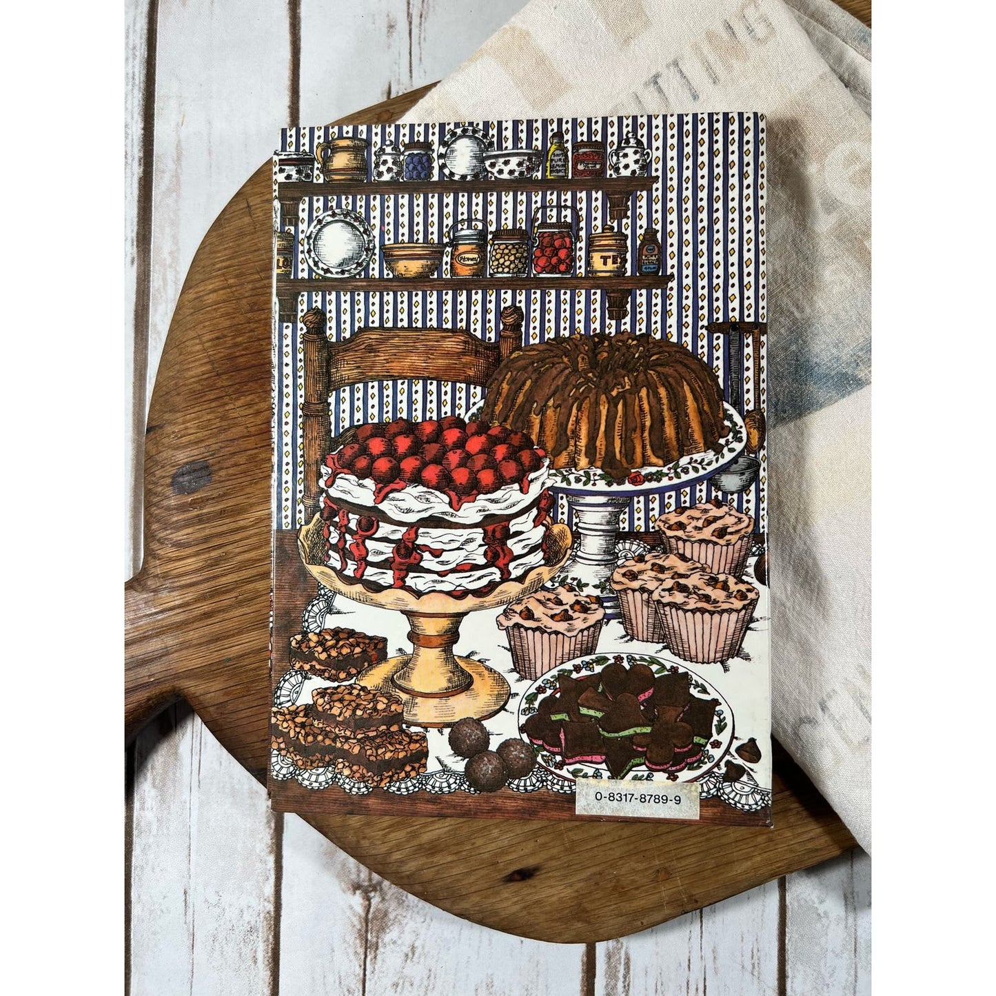 Vintage Toll house heritage cookbook, a collection of favorite dessert, recipes, 1980