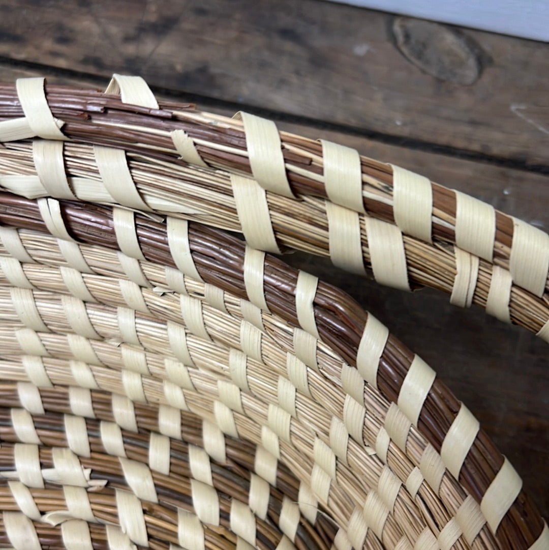 South Carolina woven sweetgrass basket -as is