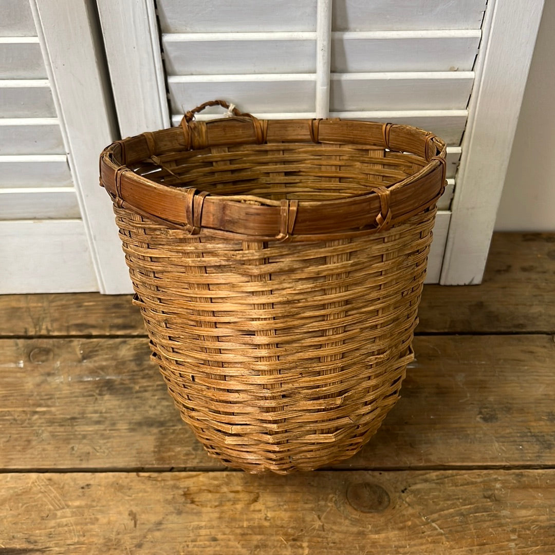 Vintage wall hanging basket