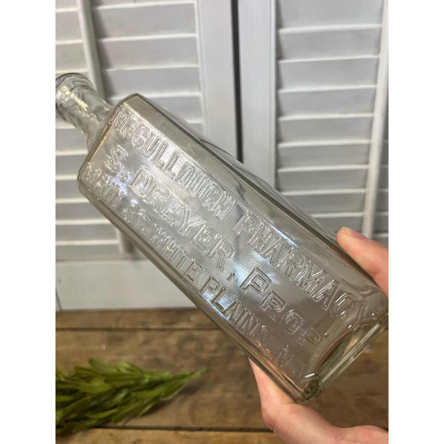 Antique Pharmacy Bottle McCullough Pharmacy S. Dreyer, prop. Main St. White Plains NY