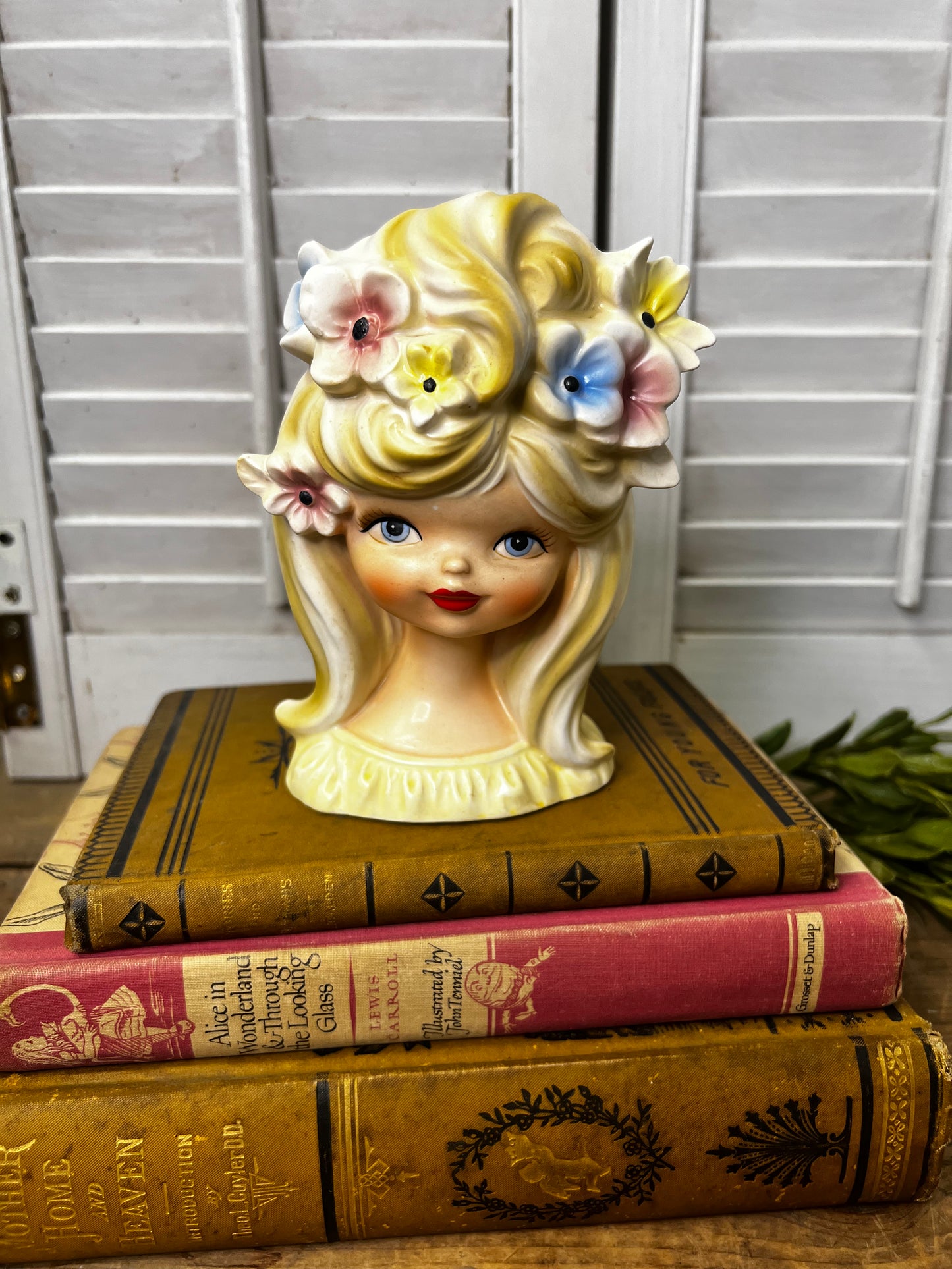 Vintage flower power teen girl head vase/ flowers in hair/ hippy flowers/ Inarco Japan