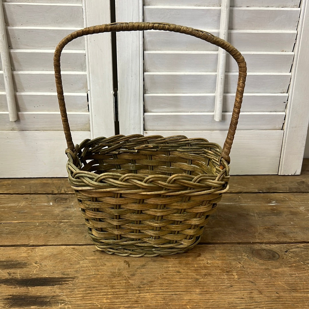 Small handled basket