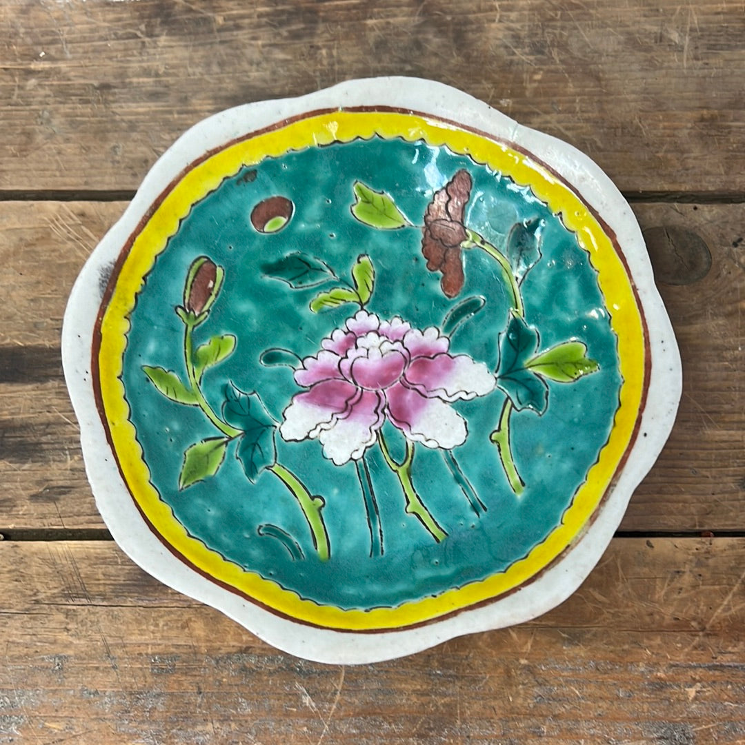 Antique 19th century Chinese hand painted shallow bowl