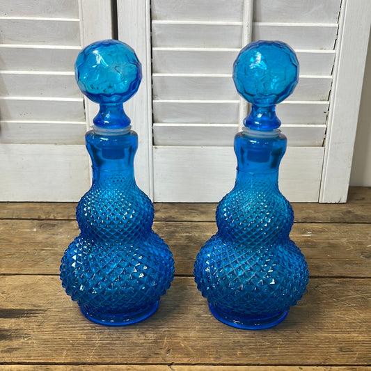 Blue glass diamond cut pattern cruet set