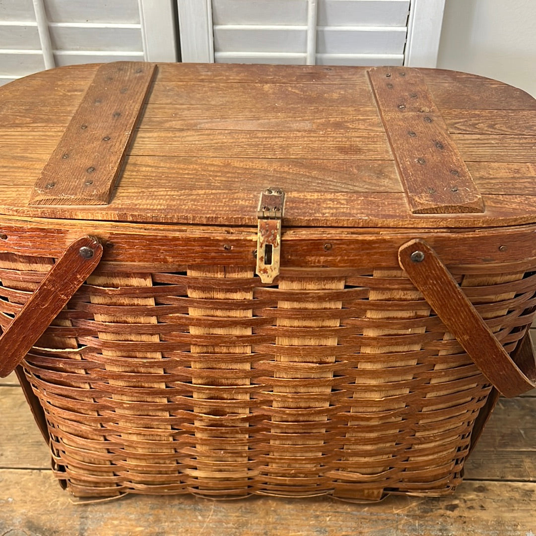 Wov-N-Wood Jerywil Picnic Basket