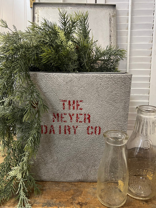 Vintage Milk Dairy Box the Meyer Dairy Co. Insulated Galvanized Advertising Bottle Storage Box Farm Primitive Decor