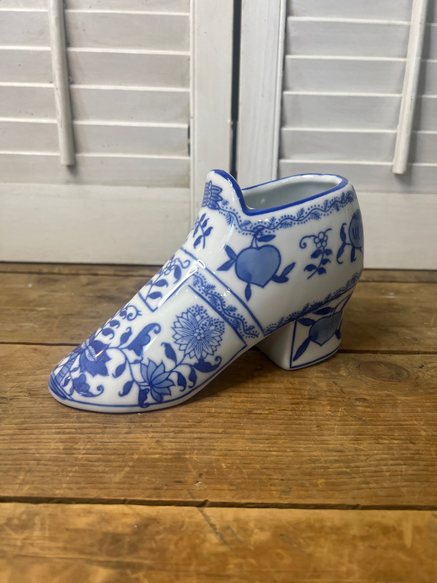 Blue Onion Pattern Porcelain Shoe/Decor/ Planter/ formalities by Baum Bros.