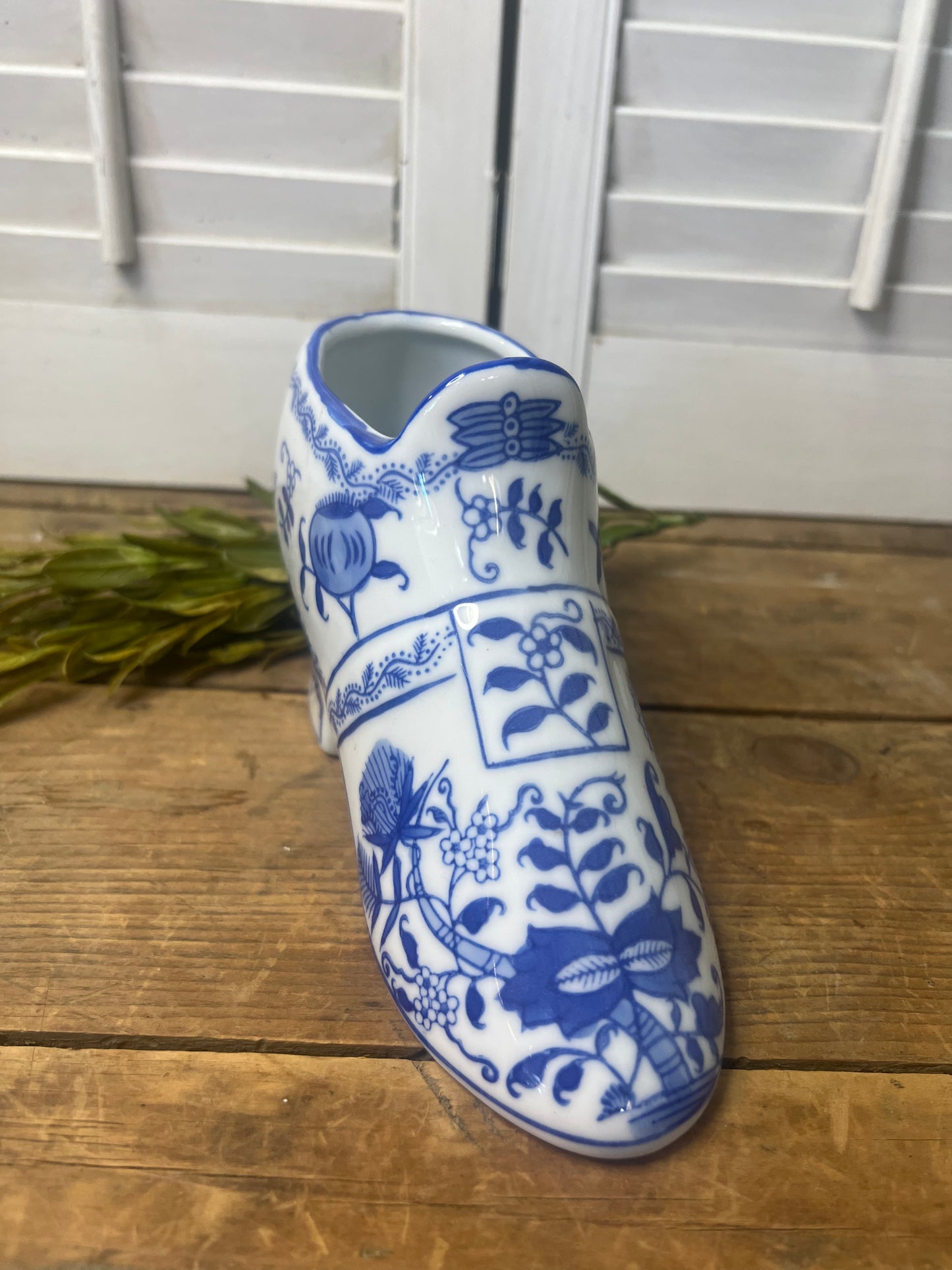 Blue Onion Pattern Porcelain Shoe/Decor/ Planter/ formalities by Baum Bros.