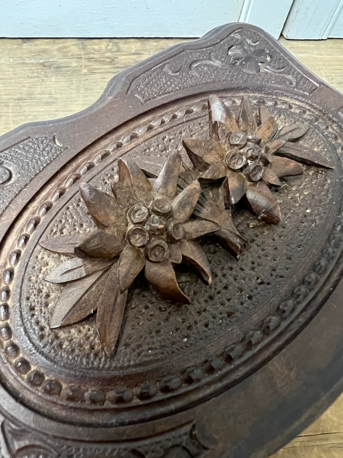 Antique Black Forest hand carved jewelry keepsake box