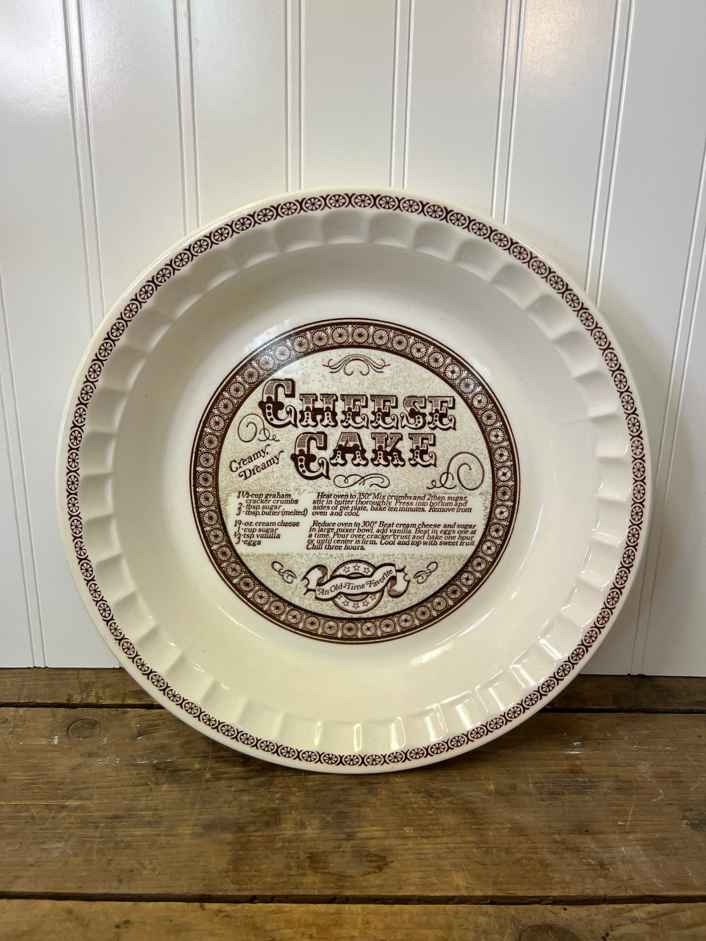 Vintage Jeanette Royal China cheese cake plate