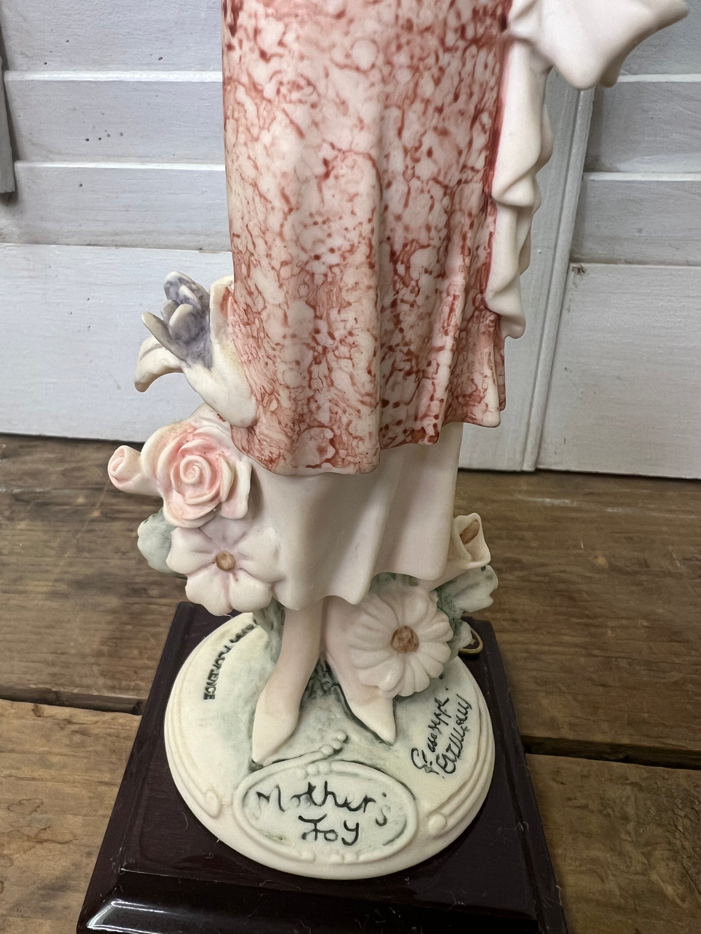 Giuseppe Armani “Mothers Joy” figurine made in Italy 2004 Florence sculpture d’arte Florence/ Capodimonte