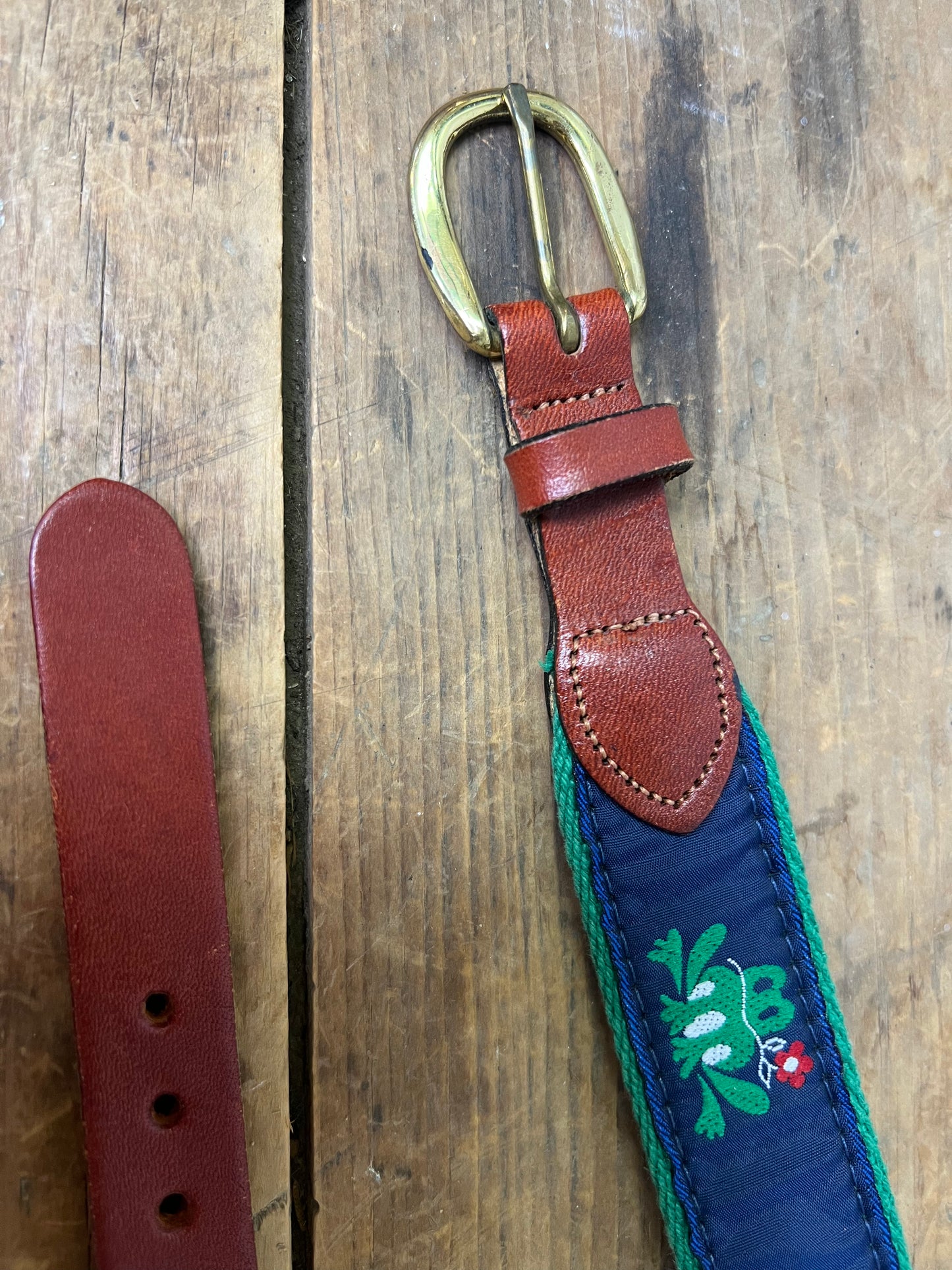 Leatherman Ltd Ribbon Belt Navy Blue Green Frogs Brass Buckle 51/24