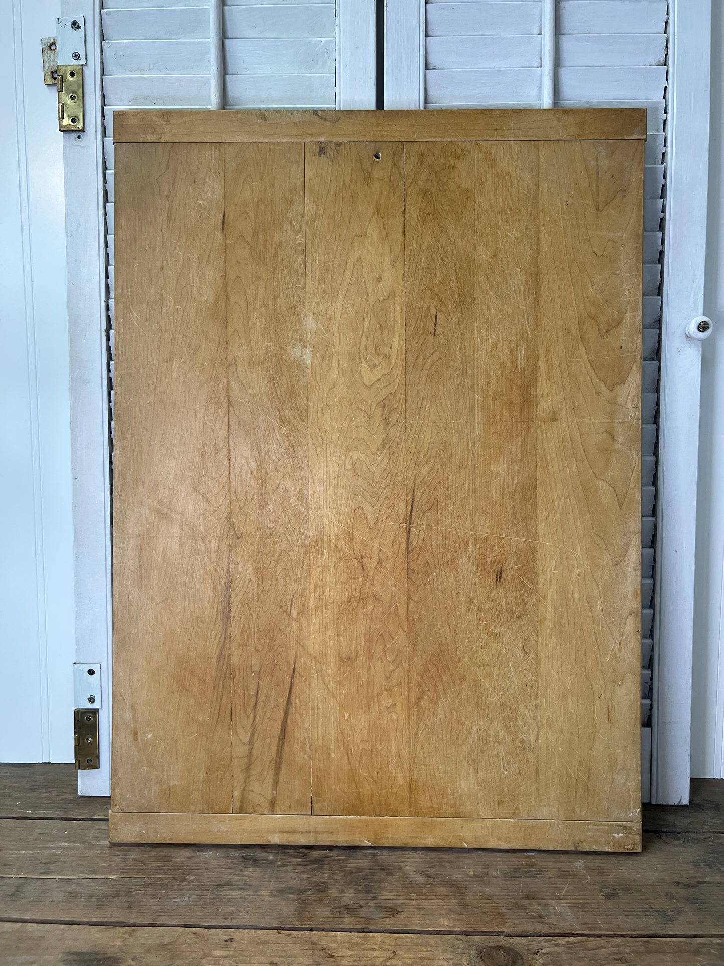 Vintage cutting board with Breadboard Ends G. H. Specialty Co. Milwaukee Wisconsin