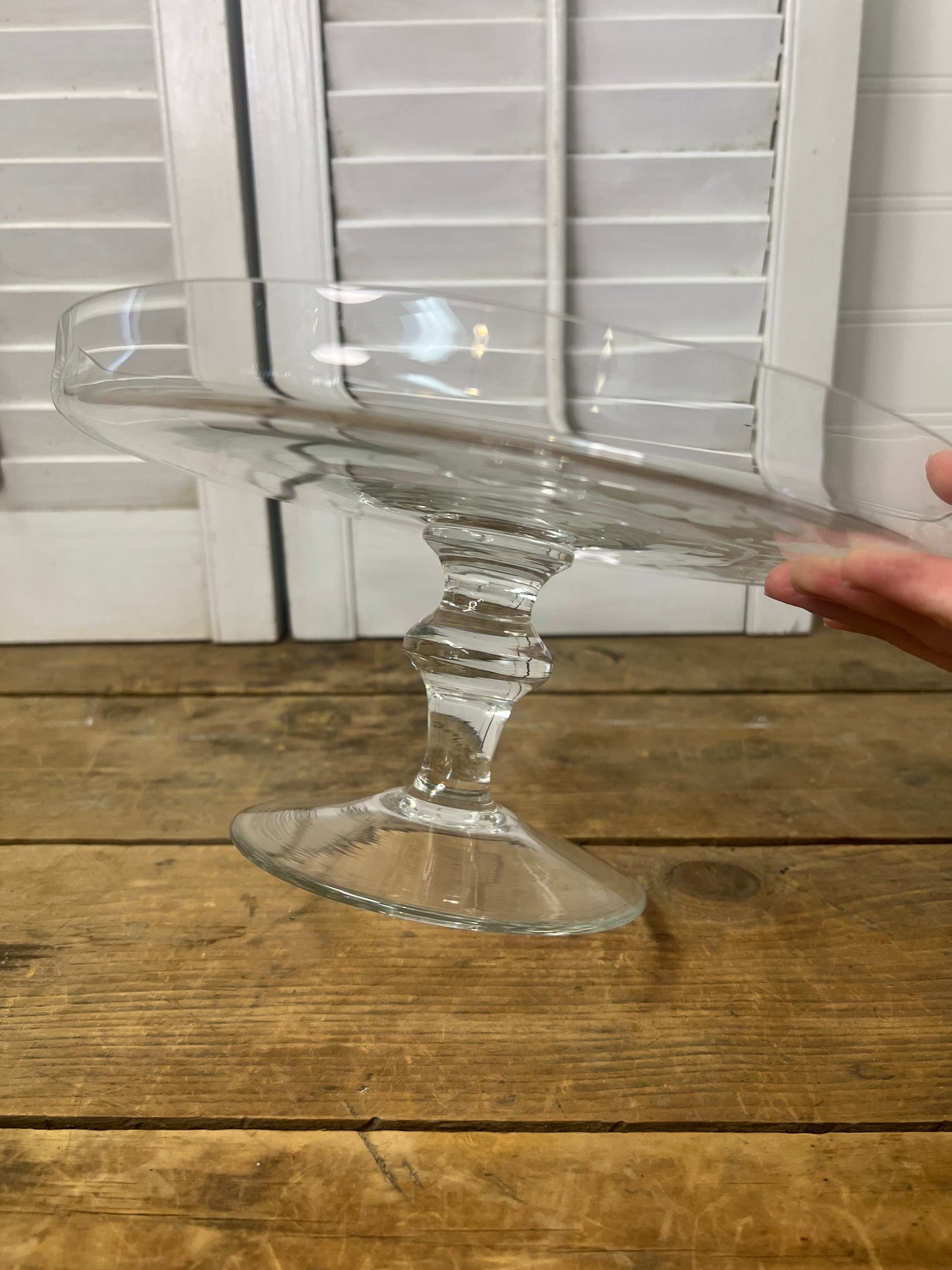 Floral etched cake stand