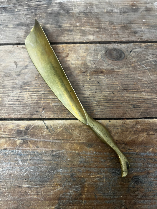 Vintage solid brass leg shaped shoehorn/ ladies shoehorn/ brass decor