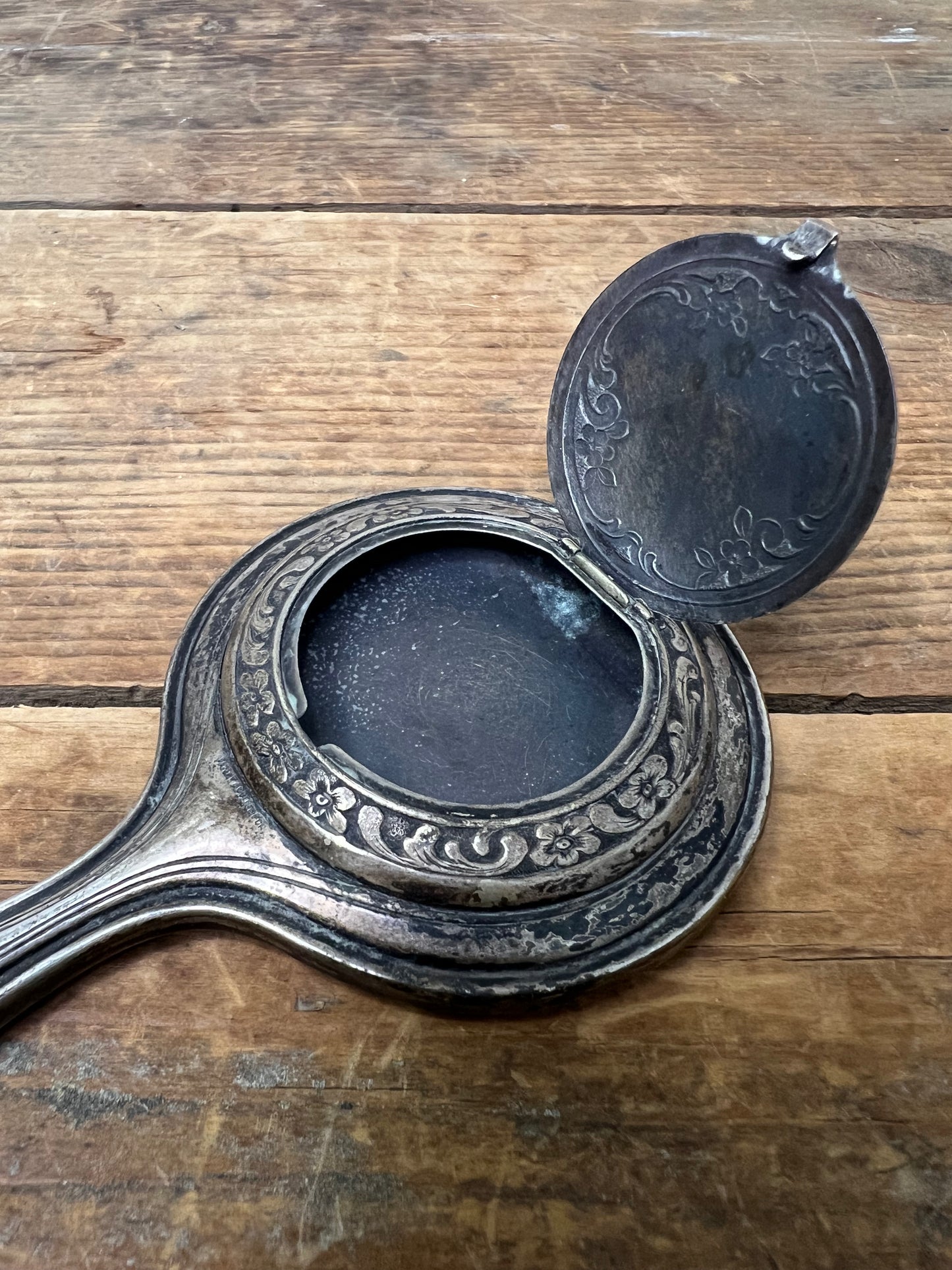 Mini Victorian Hand Mirror with compact