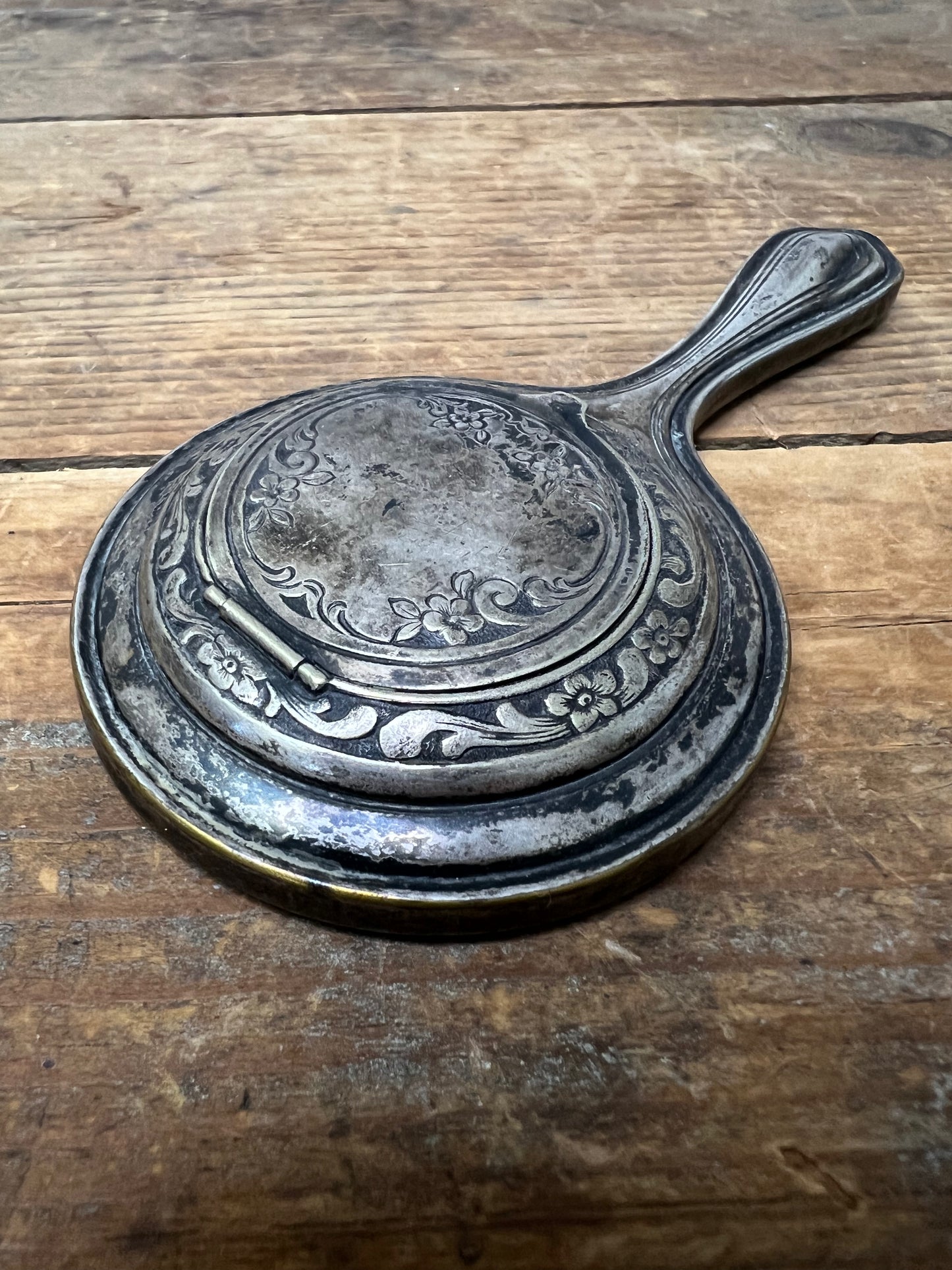 Mini Victorian Hand Mirror with compact