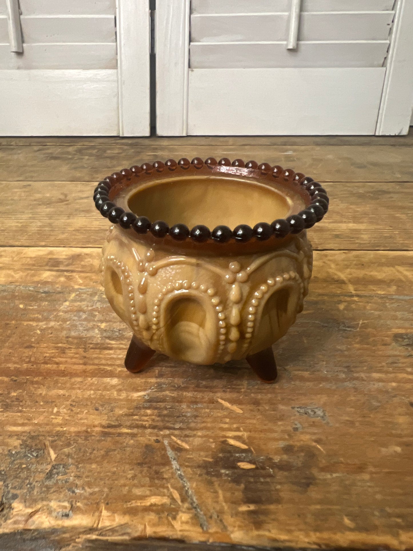 Vintage Degenhart Glass Mini Gypsy Cauldron Pot/Toothpick Holder/ Art Glass