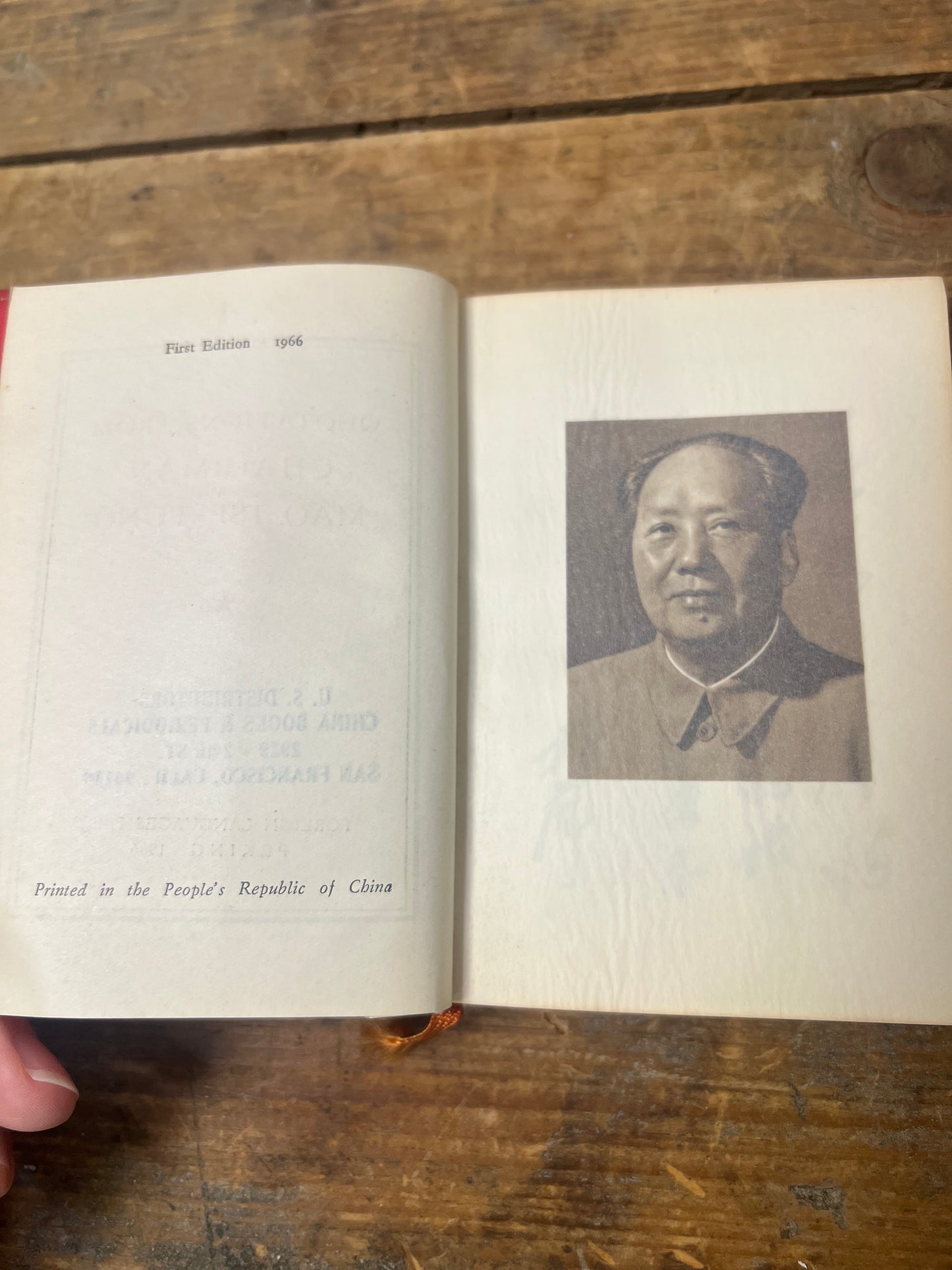 Quotations from Chairman Mao Tse-tung, 1966 first edition