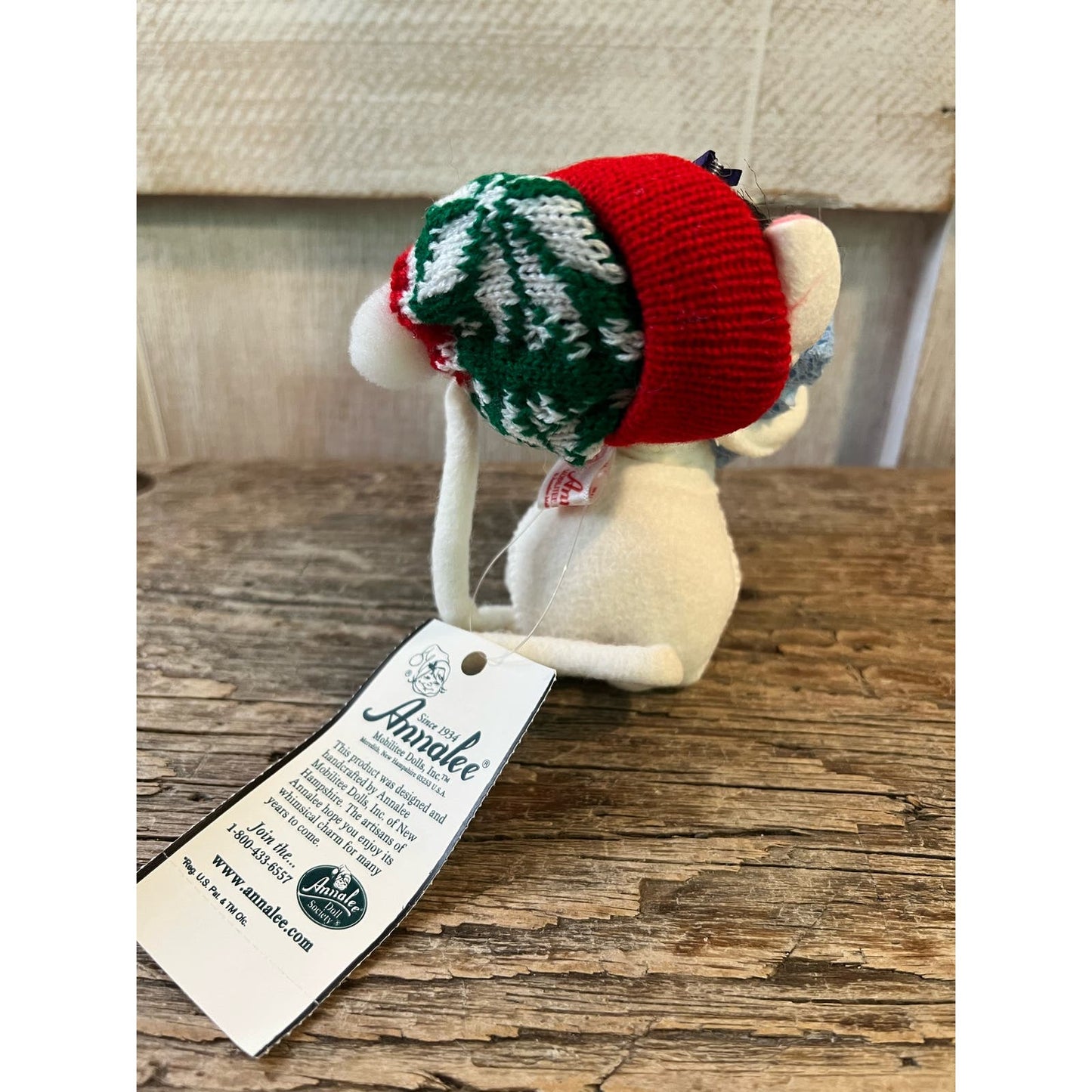 Annalee 7” “This Gift Stinks” Mouse like new w tag