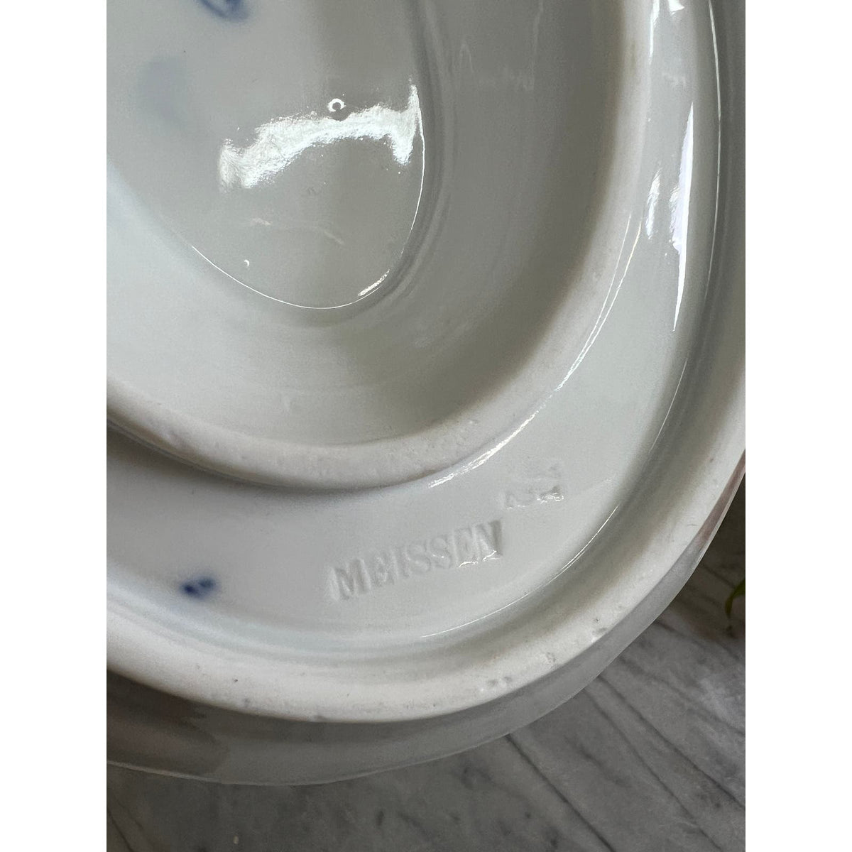 Late 19th Century Meissen Porcelain Blue Onion Gravy Dish