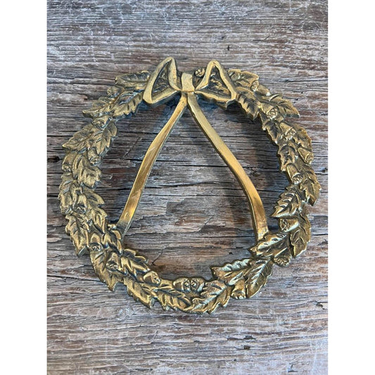 vintage brass wreath trivet